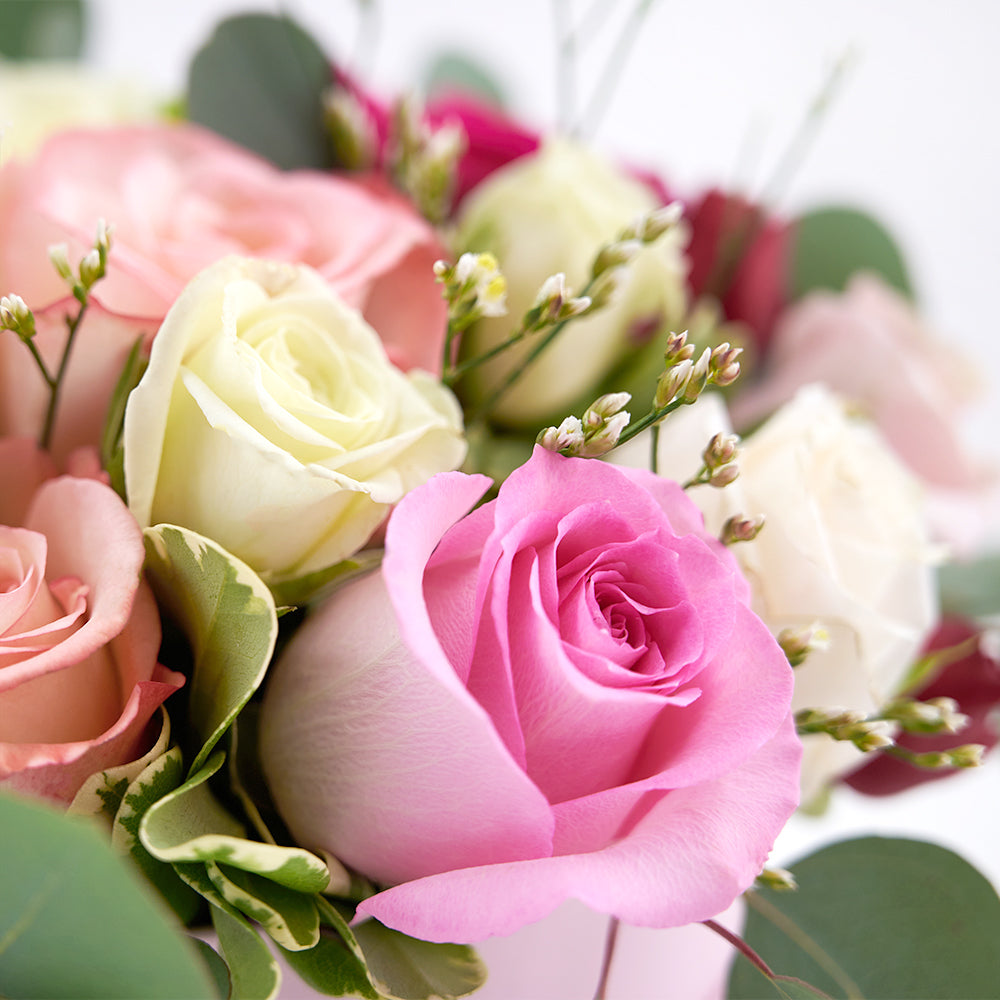 Heart & Mind Box Rose Set, Rose Hat Box, Rose Gifts, Floral Gifts, Mixed Roses Gifts, NY Same Day Delivery