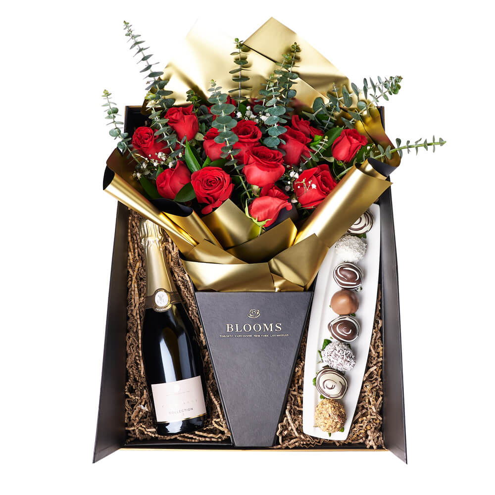Love Like This Rose Gift Box, rose gift, roses, champagne gift, champagne, sparkling wine gift, sparkling wine, rose gift, roses, flower gift, flowers, chocolate covered strawberries, chocolate covered strawberry gift, valentines gift, valentines New York Blooms